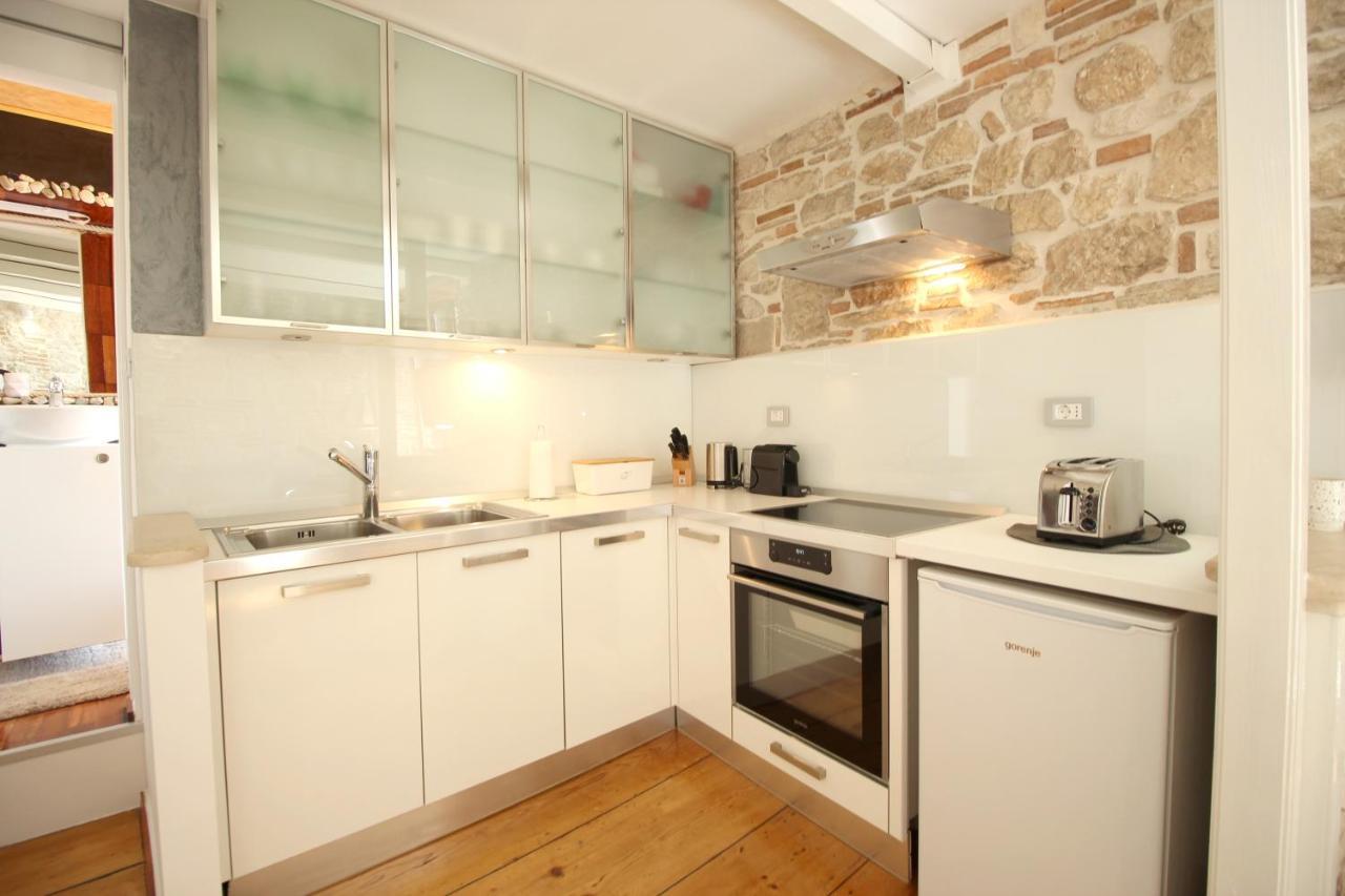 Molo Grande - Sea View Apartment Ровин Екстериор снимка