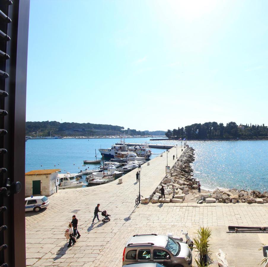 Molo Grande - Sea View Apartment Ровин Екстериор снимка